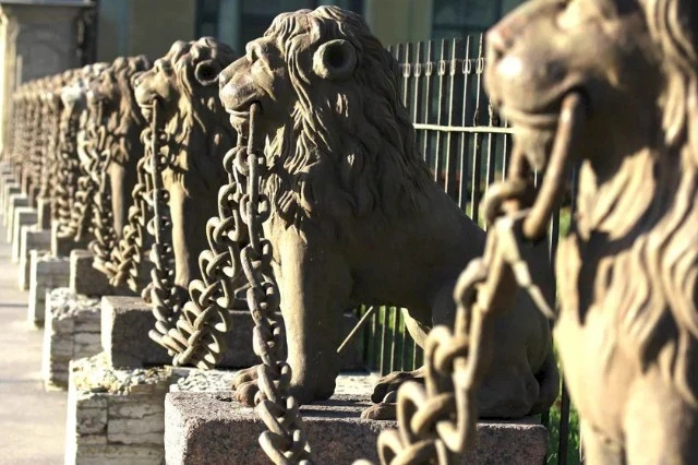 Какой вы лев Петербурга?